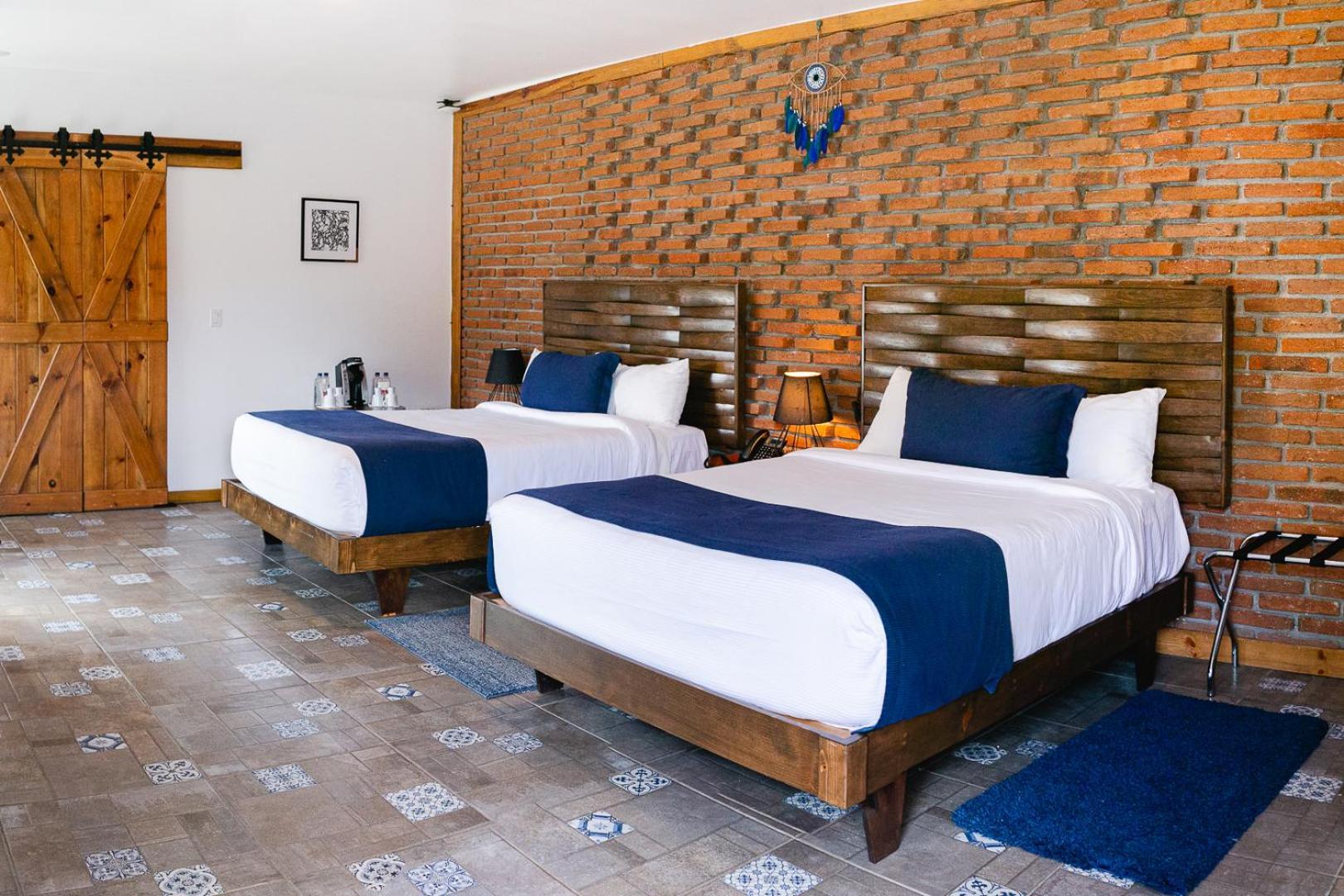 ואלה דה גוואדלופה Ojo Azul Resort מראה חיצוני תמונה